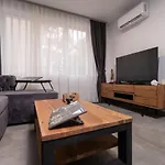 Chic 1br With Balcony In Apartman Plovdiv