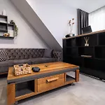 Apartman Chic 1br With Balcony In *