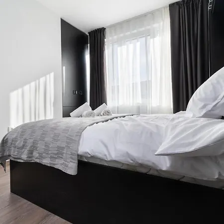 Chic 1br With Balcony In アパート *