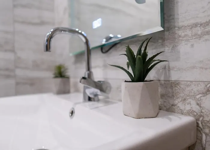 Chic 1br With Balcony In Appartement Plovdiv