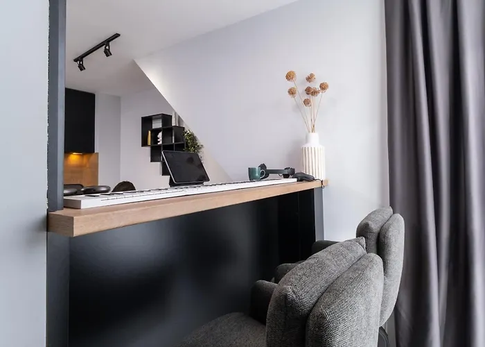 Daire Chic 1br With Balcony In Filibe