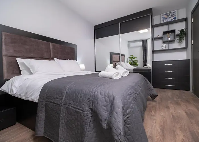 Chic 1br With Balcony In Filibe