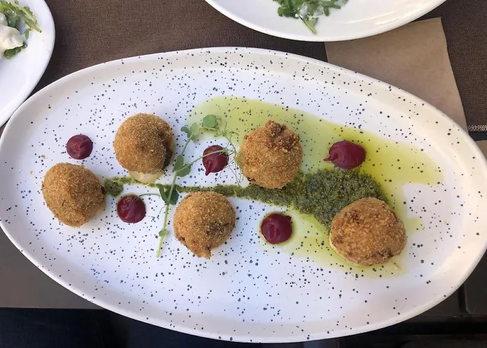 Chic 1br With Balcony In * Filibe